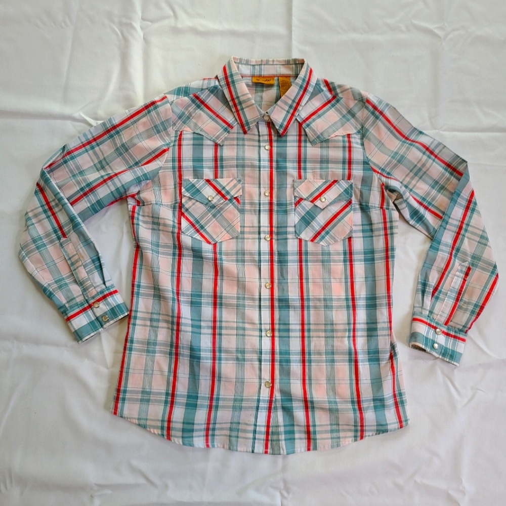 Wrangler western pearlsnap plaid long-sleeved button up shirt